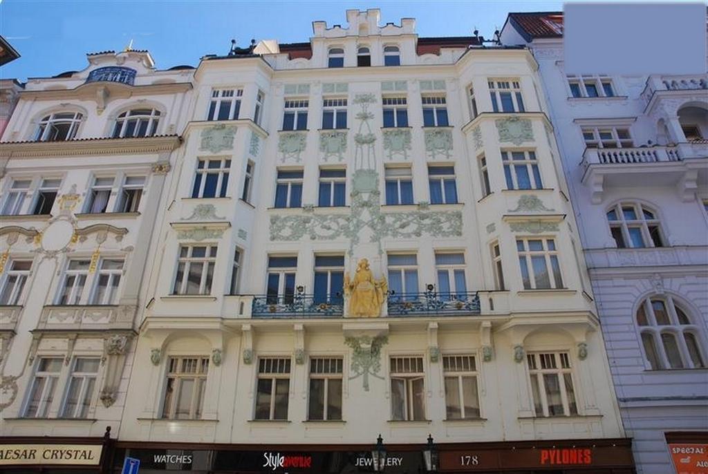 Charles IV Apartments Prag Eksteriør billede