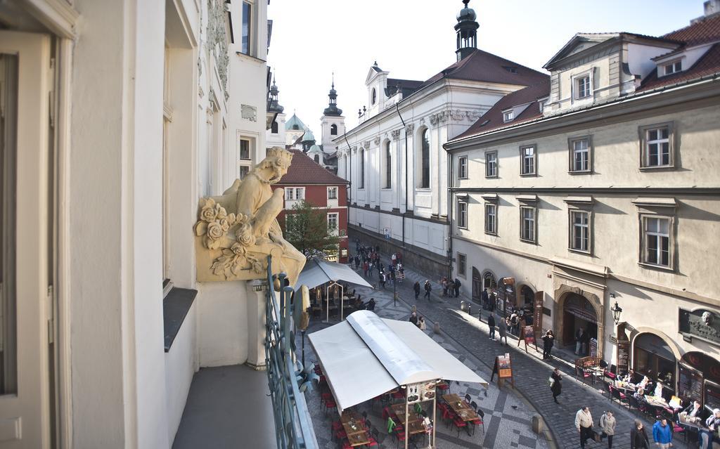 Charles IV Apartments Prag Eksteriør billede