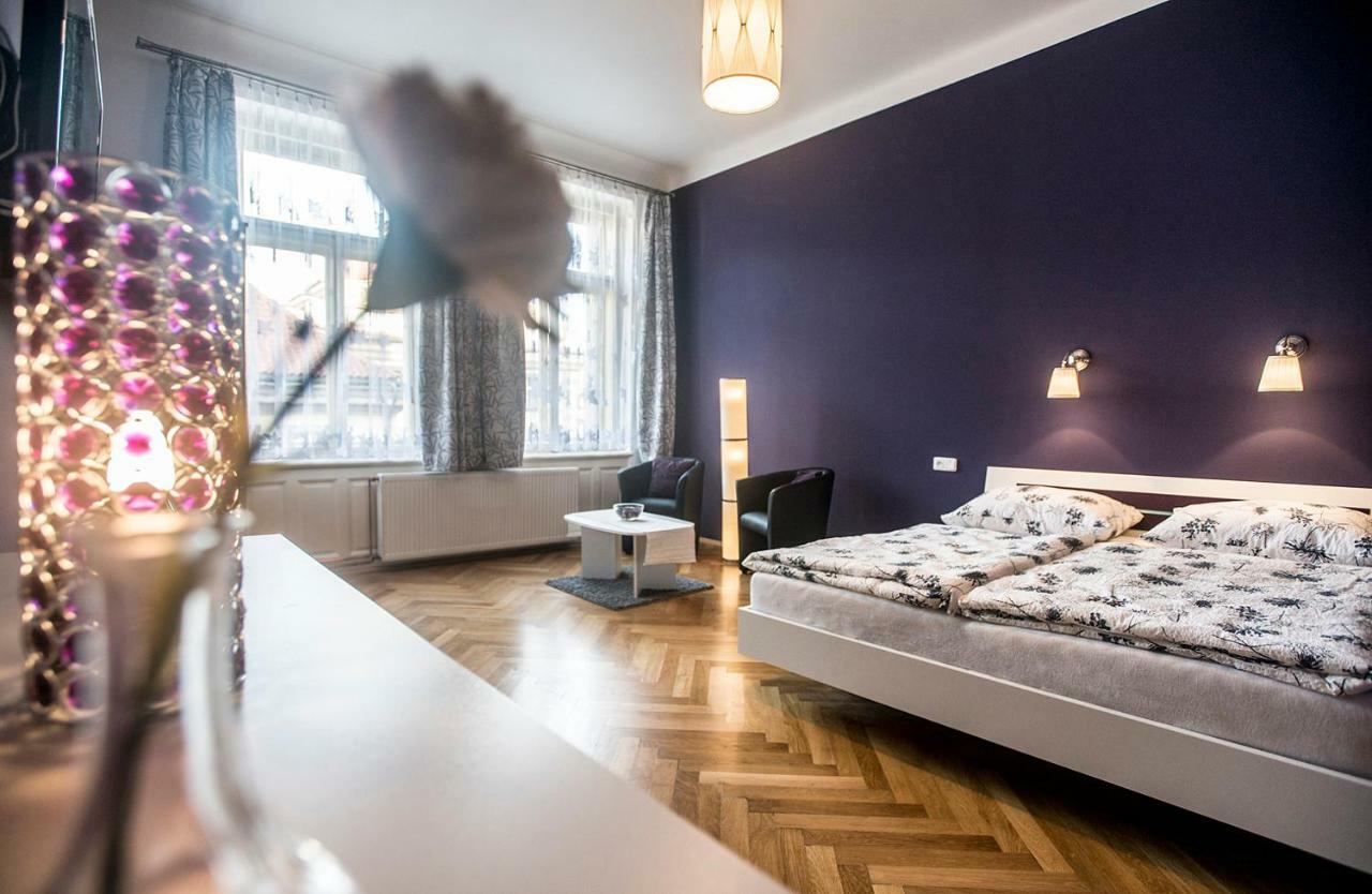 Charles IV Apartments Prag Eksteriør billede