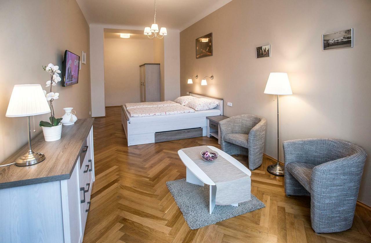 Charles IV Apartments Prag Eksteriør billede